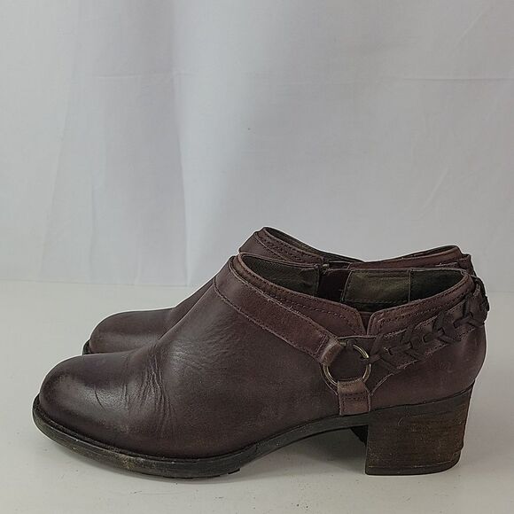 Tara M Ginnie Brown Leather Western O-Ring Ankle Boots - Picture 6 of 15
